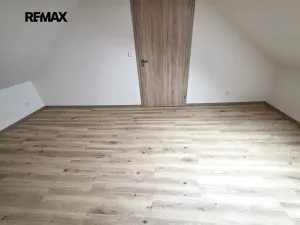 Pronájem kanceláře, Slavkov u Brna, 72 m2