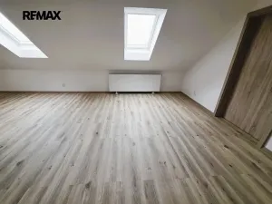 Pronájem kanceláře, Slavkov u Brna, 72 m2