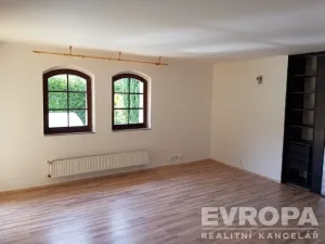 Pronájem rodinného domu, Liberec - Liberec XXX-Vratislavice nad Nisou, Pod Skalkou, 250 m2