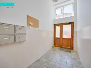 Prodej bytu 2+1, Olomouc - Nové Sady, Za poštou, 57 m2