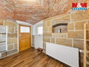 Prodej chalupy, Arnoltice, 168 m2