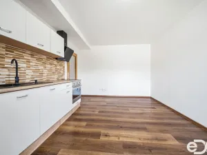 Prodej bytu 1+kk, Deštné v Orlických horách, 41 m2