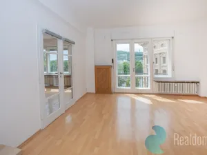 Pronájem bytu 4+1, Praha - Nové Město, Masarykovo nábřeží, 110 m2