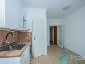 Pronájem bytu 4+1, Praha - Nové Město, Masarykovo nábřeží, 110 m2
