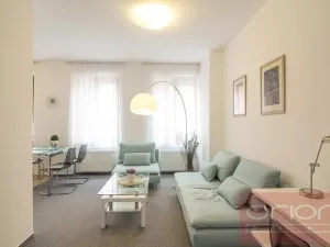Pronájem bytu 2+kk, Praha - Břevnov, Bělohorská, 60 m2