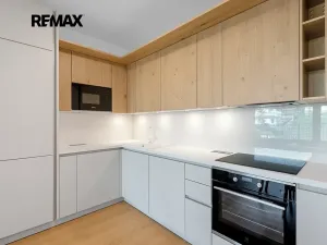 Pronájem bytu 2+kk, Praha - Jinonice, Vladimíra Kobranova, 56 m2