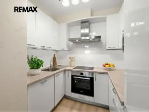 Prodej bytu 2+kk, Praha - Hlubočepy, Devonská, 64 m2