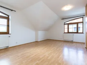 Pronájem vily, Praha - Nebušice, K Noskovně, 390 m2