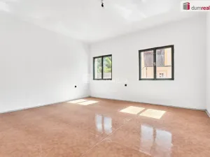 Prodej ubytování, Bečov nad Teplou, nám. 5. května, 246 m2