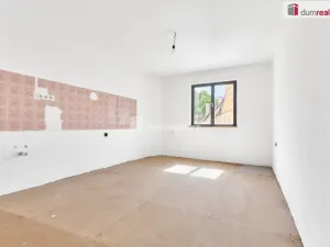 Prodej ubytování, Bečov nad Teplou, nám. 5. května, 246 m2
