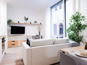 Prodej bytu 2+kk, Praha - Smíchov, Plzeňská, 33 m2