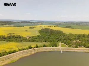 Prodej komerčního pozemku, Blatno, 105830 m2