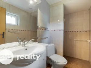 Prodej rodinného domu, Janovice, 300 m2