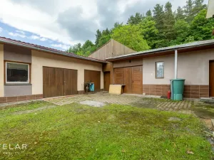 Prodej rodinného domu, Janovice, 300 m2