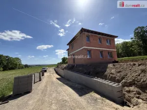 Prodej bytu 3+kk, Tehov, 83 m2
