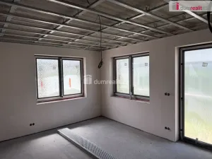 Prodej bytu 3+kk, Tehov, 83 m2
