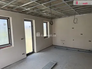 Prodej bytu 3+kk, Tehov, 83 m2