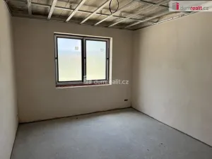 Prodej bytu 3+kk, Tehov, 83 m2