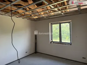 Prodej bytu 3+kk, Tehov, 83 m2