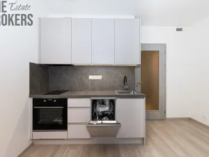 Pronájem bytu 1+kk, Praha - Hloubětín, Poděbradská, 33 m2