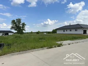 Prodej pozemku pro bydlení, Žáky, 898 m2