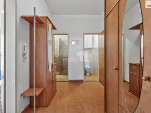 Prodej bytu 2+kk, Jesenice, Sluneční, 58 m2