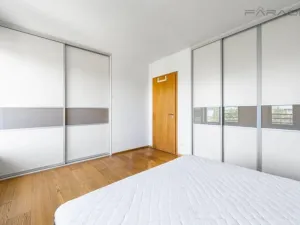 Pronájem bytu 3+kk, Praha - Hloubětín, Nademlejnská, 86 m2