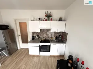 Prodej bytu 1+kk, Praha - Libeň, Novovysočanská, 25 m2