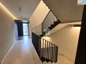 Prodej bytu 1+kk, Praha - Libeň, Novovysočanská, 25 m2