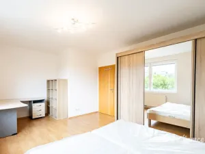 Pronájem bytu 2+kk, Praha - Háje, Jurkovičova, 69 m2