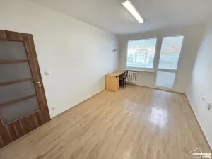 Pronájem bytu 2+kk, Praha - Kobylisy, Třeboradická, 48 m2