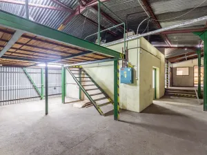 Prodej obchodního prostoru, Drnholec, nám. Svobody, 484 m2