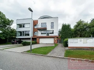 Pronájem rodinného domu, Praha - Nebušice, K vinicím, 230 m2