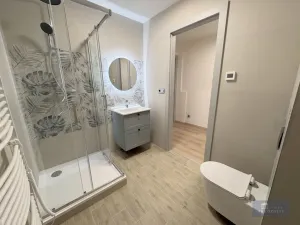 Pronájem bytu 2+kk, Praha - Libeň, Kotlaska, 58 m2