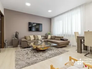 Prodej bytu 2+kk, Ostrava, Vrázova, 79 m2