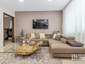 Prodej bytu 2+kk, Ostrava, Vrázova, 79 m2