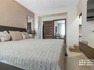 Prodej bytu 2+kk, Ostrava, Vrázova, 79 m2