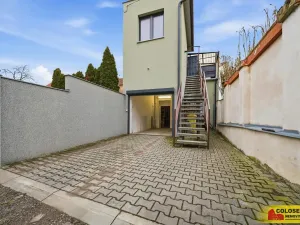 Prodej obchodního prostoru, Pohořelice, 350 m2