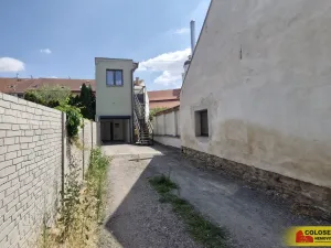 Prodej obchodního prostoru, Pohořelice, 350 m2
