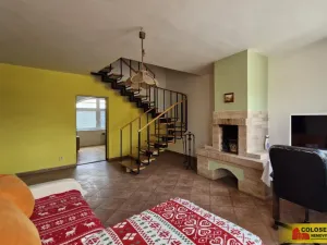 Prodej obchodního prostoru, Pohořelice, 350 m2