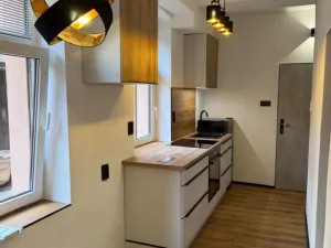 Pronájem bytu 1+1, Jablonec nad Nisou, Podhorská, 30 m2