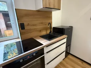 Pronájem bytu 1+1, Jablonec nad Nisou, Podhorská, 30 m2
