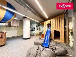 Pronájem restaurace, Zlín, Filmová, 318 m2