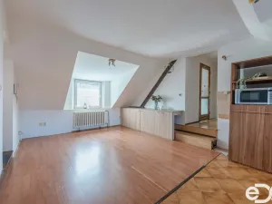 Prodej rodinného domu, Sezemice - Veská, 163 m2
