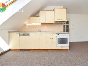 Pronájem bytu 2+kk, Jince, Slavíkova, 39 m2