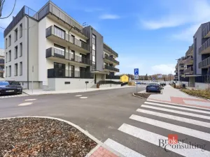 Prodej bytu 1+kk, Kladno - Dubí, Ke křížku, 34 m2