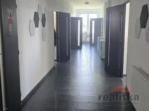 Pronájem kanceláře, Hradec nad Moravicí, Žižkova, 200 m2
