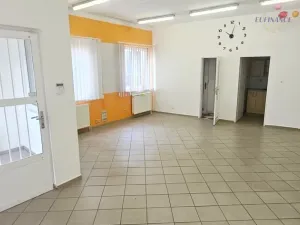 Pronájem kanceláře, Kralupy nad Vltavou - Lobeček, Boženy Němcové, 75 m2
