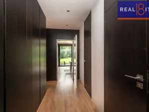 Pronájem vily, Praha, 400 m2