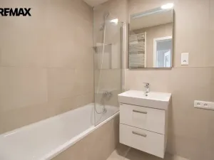 Pronájem bytu 2+kk, Pardubice - Pardubičky, Východní, 40 m2